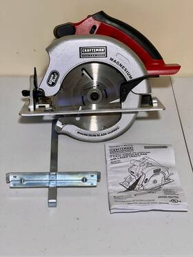 320.28102 Craftsman 20v Professional 7-1/4 Inch Circular Saw Laser-trac Bare Tool