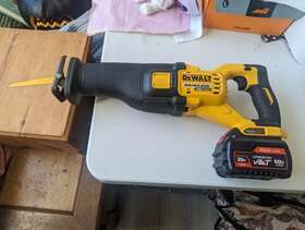 388b Dewalt 60v Max Reciprocating Saw Dcs With Battery Orig Box And Manual
