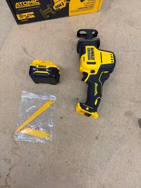 Dcs369bwdcb205 Dewalt Atomic 20v Max Cordless Brushless Compact Reciprocating Saw 5.0ah Battery Dcs369bwdcb205 Dewalt Atomic 20v Max Cordless Brushless Compact Reciprocating Saw 5.0ah Battery