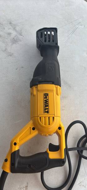 Dwe305pk-lx Dewalt Dw305pkl Reciprocating Saw