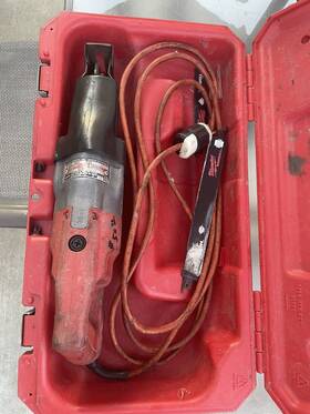 1438 Milwaukee Heavy Duty Corded Reciprocating Sawzall With Case