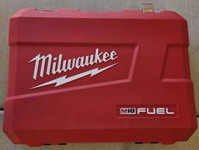 2715-22de Milwaukee Rotary Drill And Dust Extractor Carry Case
