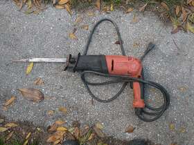 6524-21 Milwaukee Inch The Hatchet Heavy Duty Sawzall - 7.5amp With Cord
