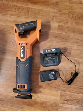 R86093 Rigid Industries R8646 18v Reciprocating Saw Charger Tools Shown Only