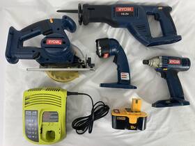 Fl1800 Ryobi 18 Volt Set 5.5 Inch Circular Saw 1/4 Impact Reciprocating And Work Light