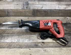 8.5with Skil 9205-01 Reciprocating Saw 9205 8.5 Amp With Dewalt Demo Blade Great Used Condition