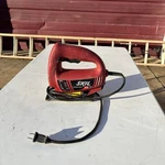 Skil 4295 4.5A 0.7" Stroke Variable Speed Corded Electric Jig Saw. Fixed Price $15.00.