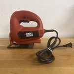 Black+decker JS515 Type 1, 4.5-AMP Jig Saw Wood Cutting Power Tool Corded. Fixed Price $13.49.